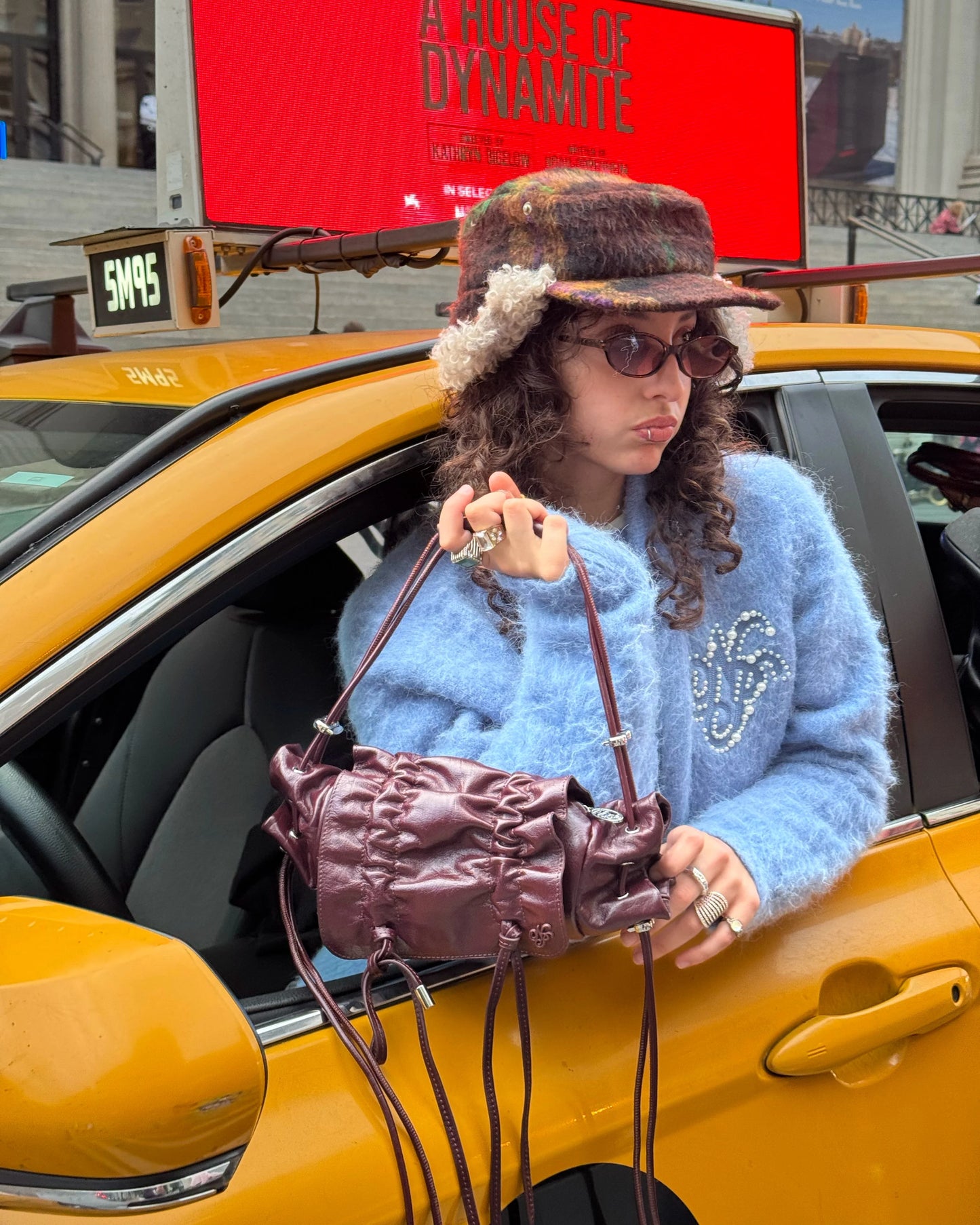 Oyster Leather Bag Berry